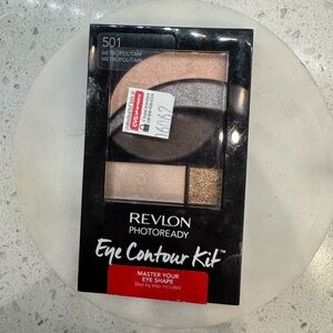 Revlon Eye Contour Kit- Metropolitan